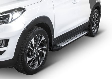 Bočné nášľapy Hyundai Tucson 2015-2021 Dots 173cm